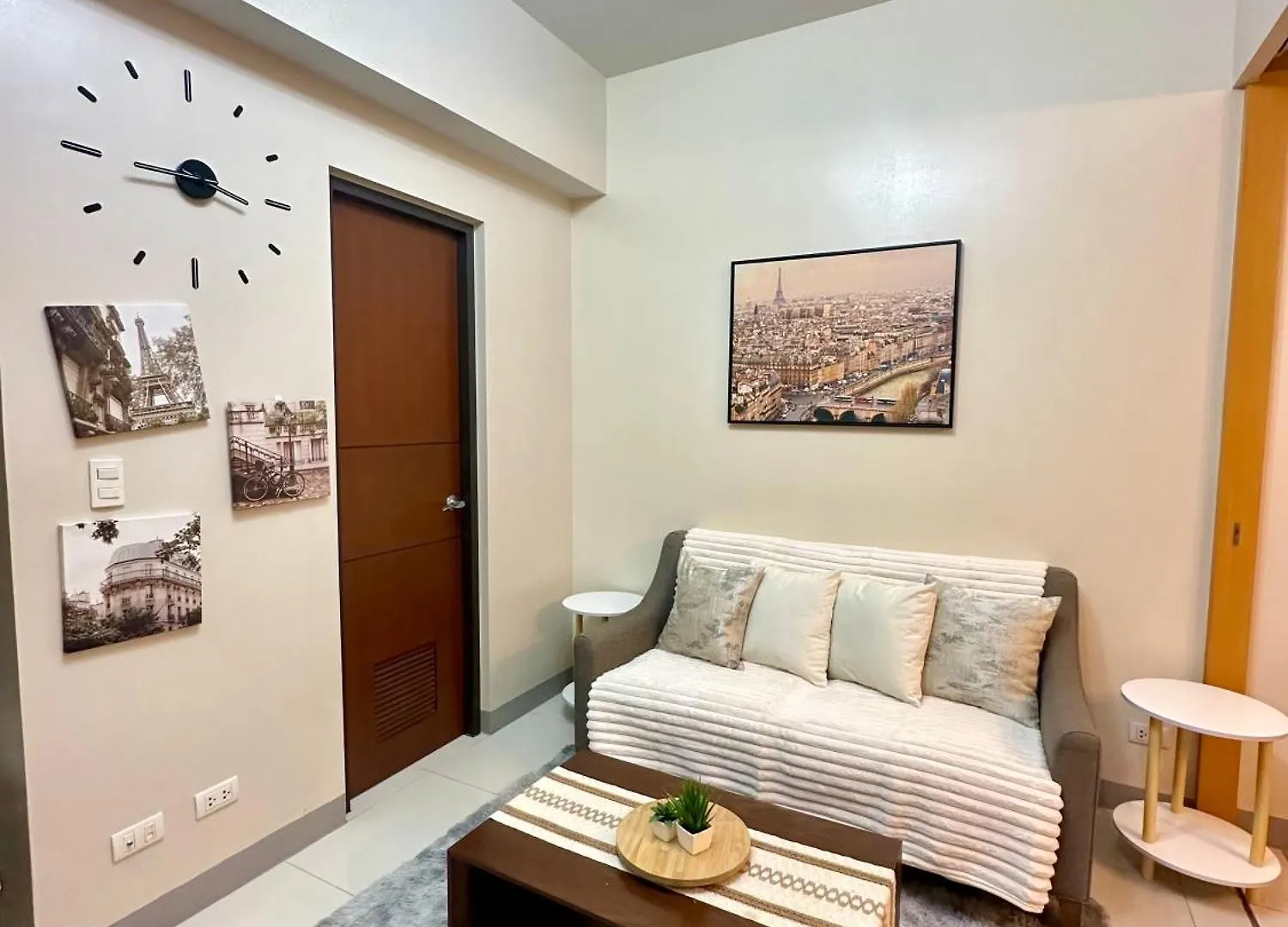 Cozy Minimalist Apartment At One Uptown Residences Bgc 0*, Manila Philippines
